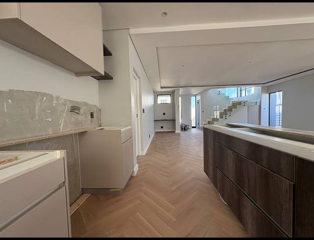 4 BEDROOM HOUSE FOR SALE IN SANDOWN